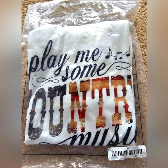 Super Soft Casual Graphic Tee Shirt - Picture 5 of 5